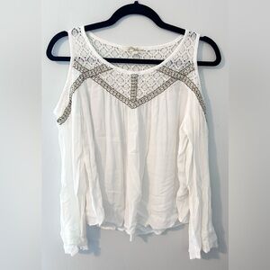 White Boho Lace Yoke Cold-Shoulder Blouse with Metallic Trim Size M